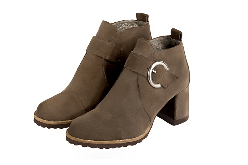 Chocolate brown women's ankle boots with buckles at the front. Round toe. Medium block heels. Front view - Florence KOOIJMAN